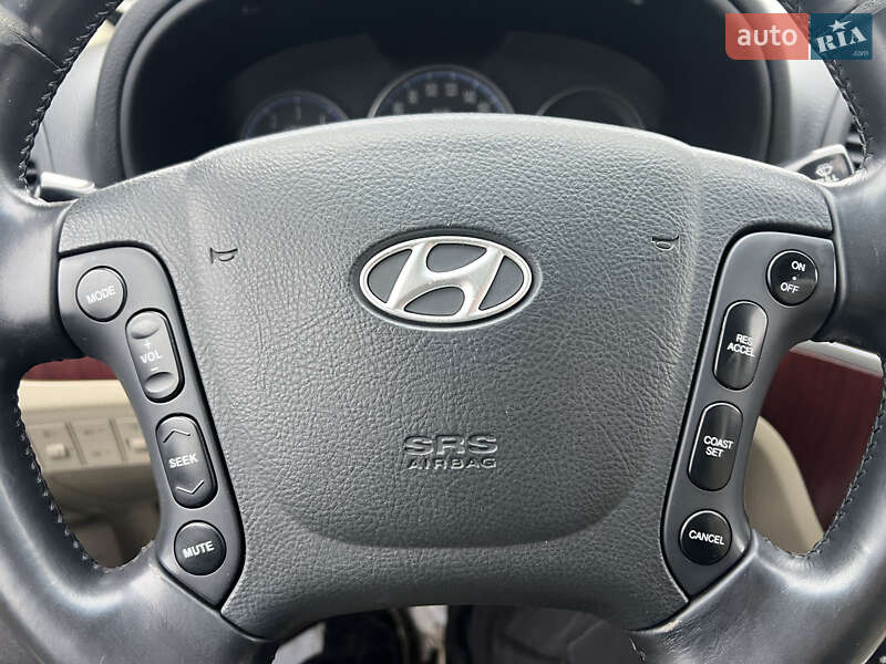 Позашляховик / Кросовер Hyundai Santa FE 2009 в Луцьку