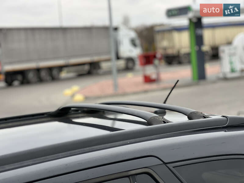 Позашляховик / Кросовер Hyundai Santa FE 2009 в Луцьку