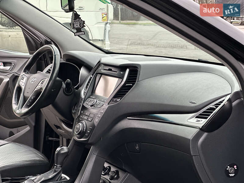 Внедорожник / Кроссовер Hyundai Santa FE 2014 в Радивилове