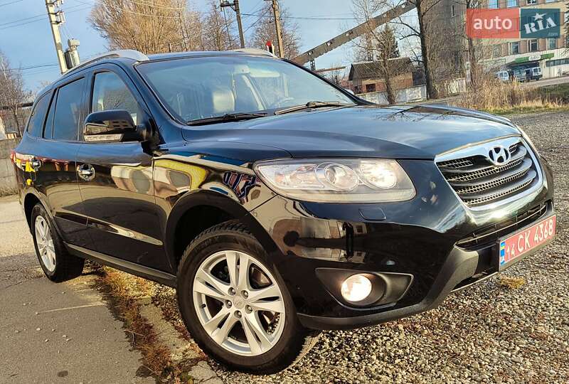 Внедорожник / Кроссовер Hyundai Santa FE 2010 в Ивано-Франковске