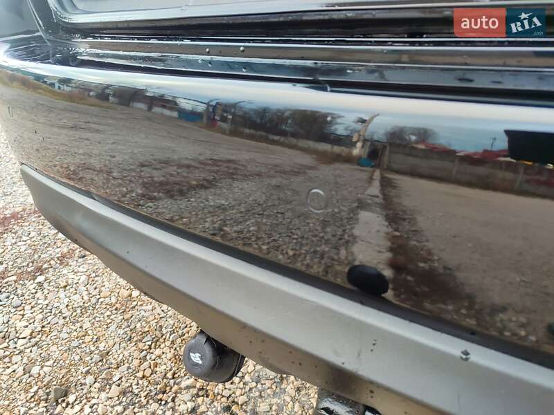 Внедорожник / Кроссовер Hyundai Santa FE 2010 в Ивано-Франковске