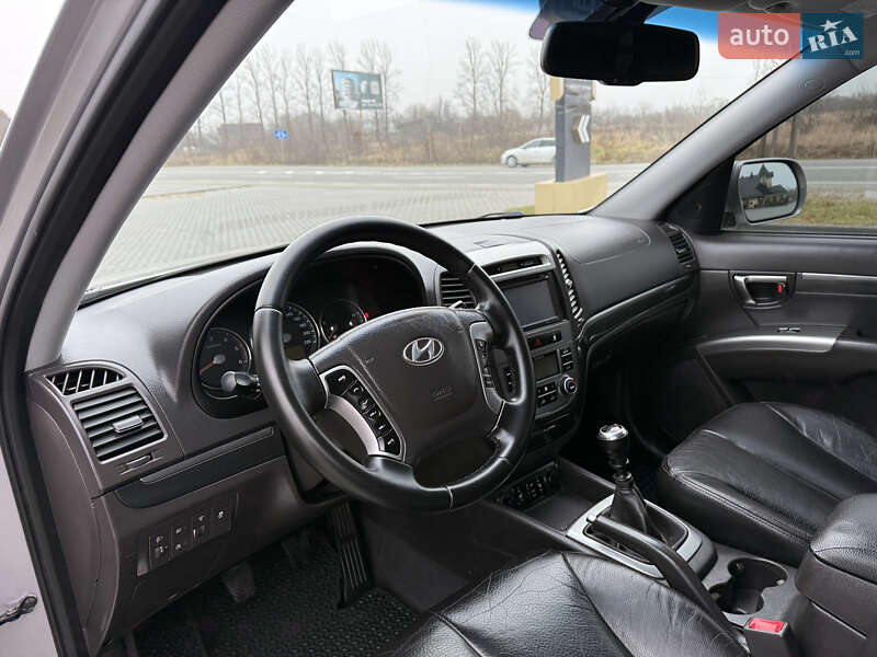 Внедорожник / Кроссовер Hyundai Santa FE 2011 в Коломые