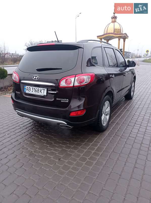 Внедорожник / Кроссовер Hyundai Santa FE 2011 в Виннице