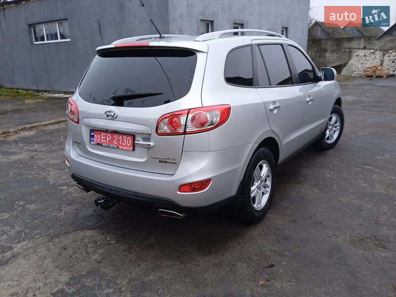 Внедорожник / Кроссовер Hyundai Santa FE 2011 в Березному