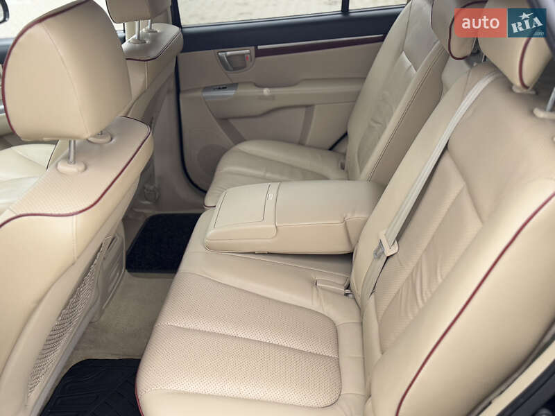 Внедорожник / Кроссовер Hyundai Santa FE 2009 в Ивано-Франковске