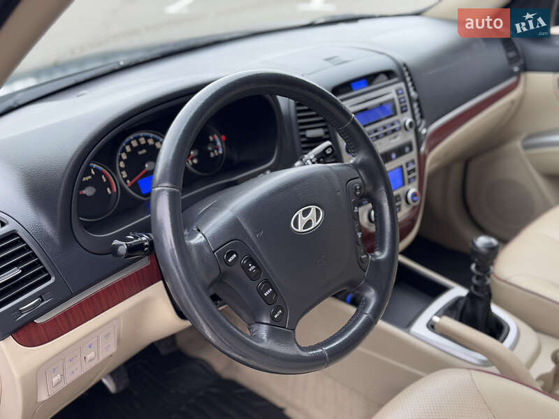 Внедорожник / Кроссовер Hyundai Santa FE 2009 в Ивано-Франковске