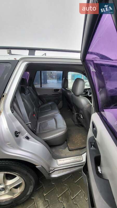 Позашляховик / Кросовер Hyundai Santa FE 2001 в Миколаєві фото 6 Позашляховик / Кросовер Hyundai Santa FE 2001 в Миколаєві