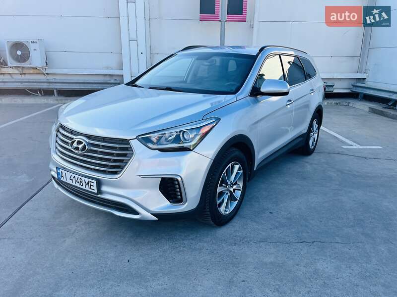 Внедорожник / Кроссовер Hyundai Santa FE 2016 в Киеве