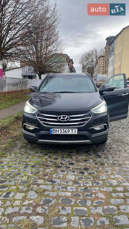Внедорожник / Кроссовер Hyundai Santa FE 2017 в Одессе