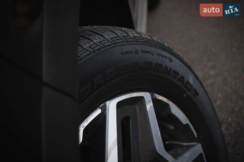 Внедорожник / Кроссовер Hyundai Santa FE 2023 в Киеве