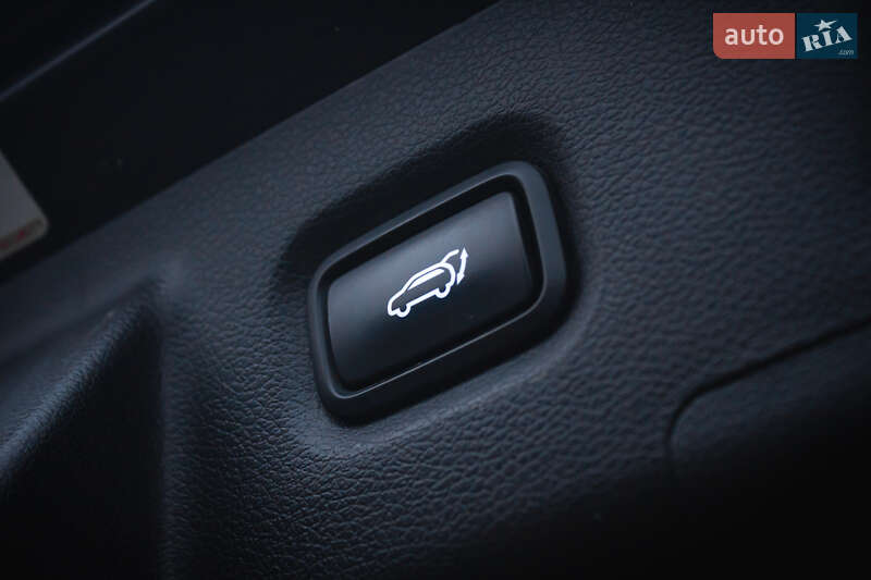 Внедорожник / Кроссовер Hyundai Santa FE 2023 в Киеве