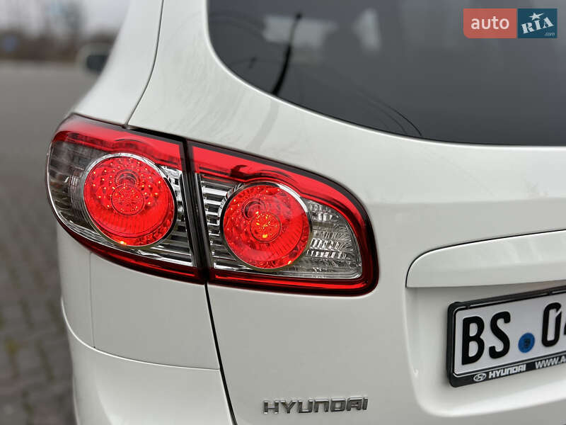 Внедорожник / Кроссовер Hyundai Santa FE 2011 в Коломые