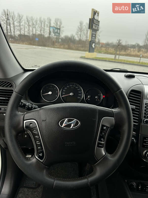 Внедорожник / Кроссовер Hyundai Santa FE 2011 в Коломые