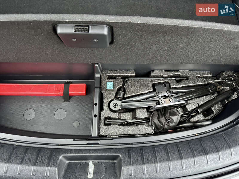 Внедорожник / Кроссовер Hyundai Santa FE 2014 в Полтаве фото 47 Внедорожник / Кроссовер Hyundai Santa FE 2014 в Полтаве