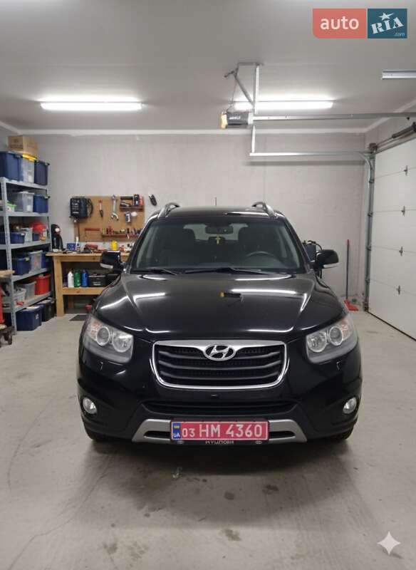 Позашляховик / Кросовер Hyundai Santa FE 2012 в Сарнах