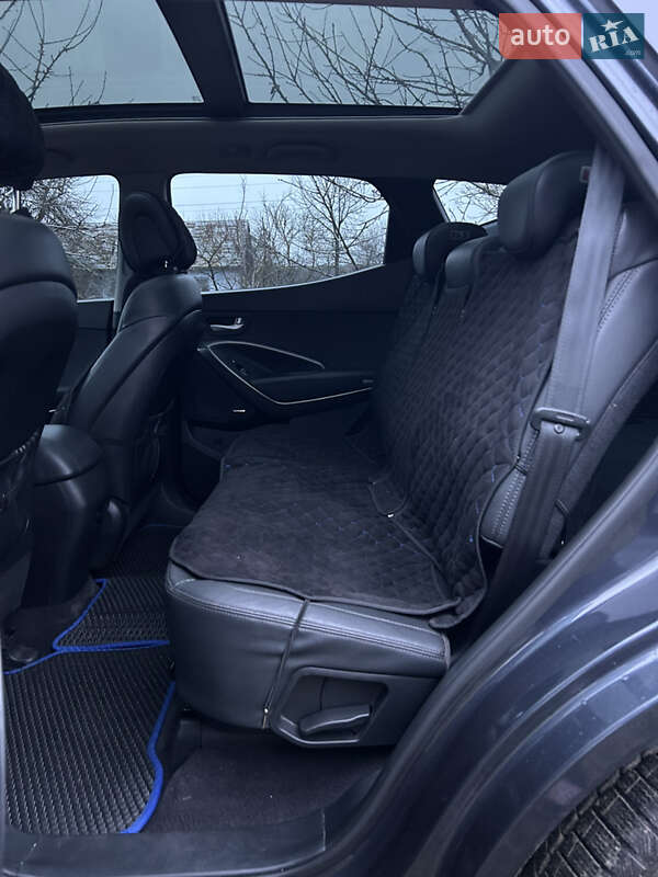 Внедорожник / Кроссовер Hyundai Santa FE 2013 в Ровно