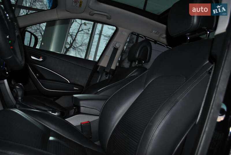 Позашляховик / Кросовер Hyundai Santa FE 2014 в Рівному фото 13 Позашляховик / Кросовер Hyundai Santa FE 2014 в Рівному