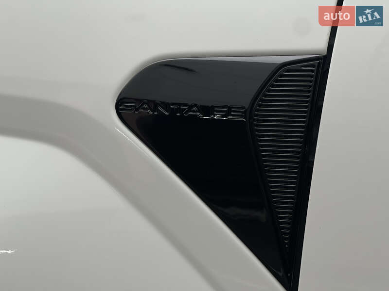 Внедорожник / Кроссовер Hyundai Santa FE 2024 в Киеве