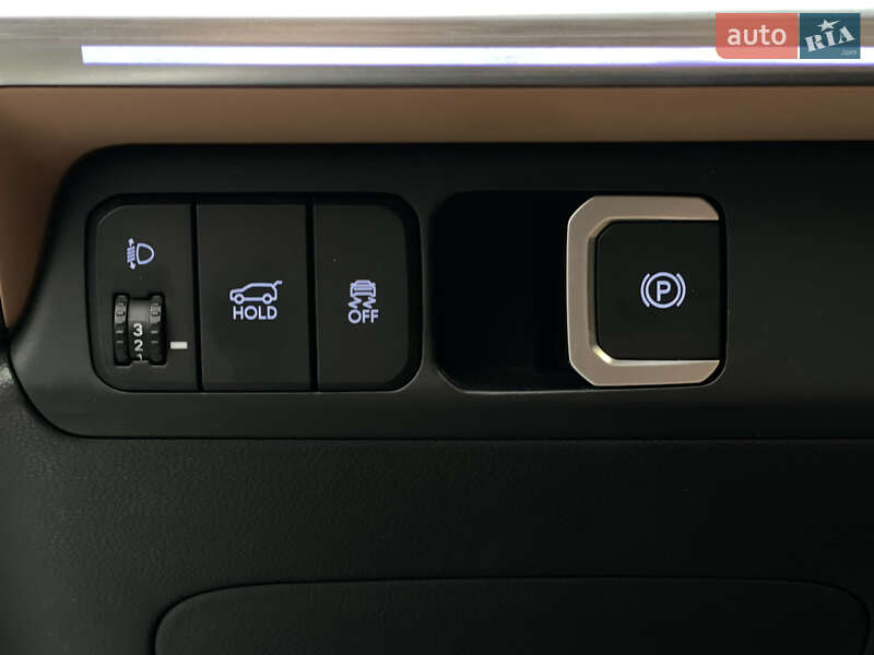 Внедорожник / Кроссовер Hyundai Santa FE 2024 в Киеве