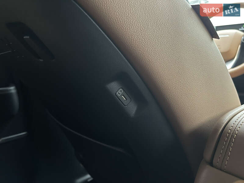 Внедорожник / Кроссовер Hyundai Santa FE 2024 в Киеве