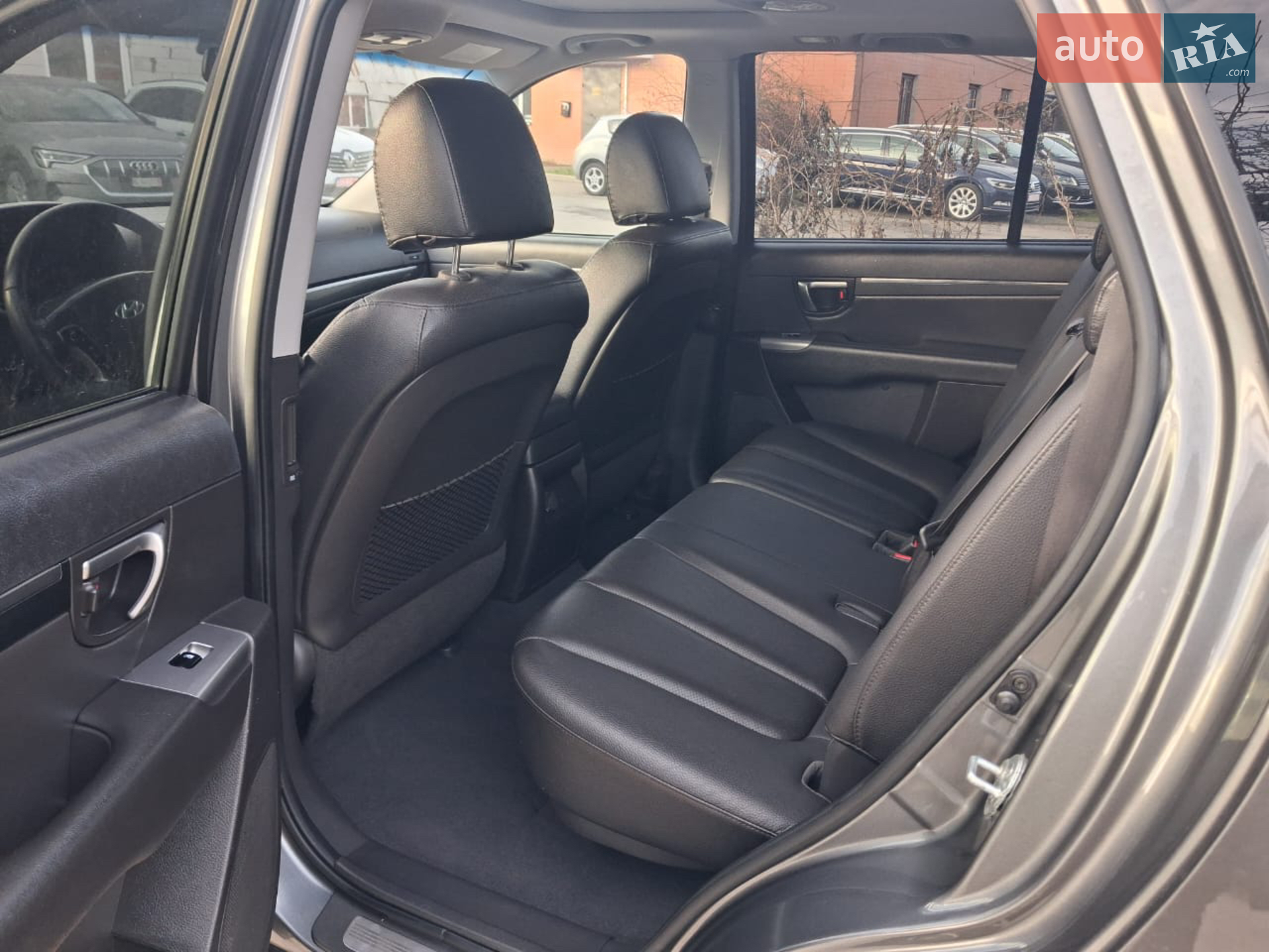 2011 Hyundai Santa Fe - мініатюра 11