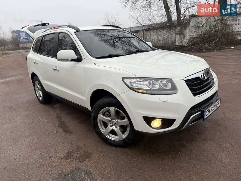 Внедорожник / Кроссовер Hyundai Santa FE 2011 в Чернигове