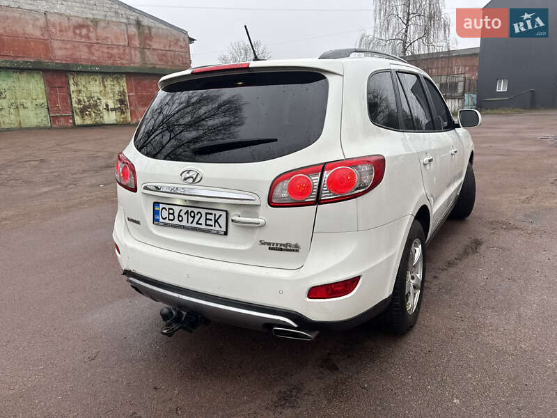 Внедорожник / Кроссовер Hyundai Santa FE 2011 в Чернигове