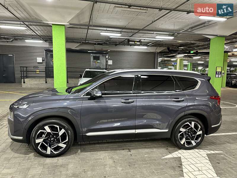 Внедорожник / Кроссовер Hyundai Santa FE 2021 в Киеве