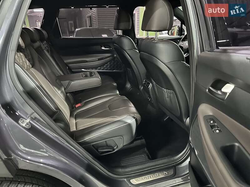 Внедорожник / Кроссовер Hyundai Santa FE 2021 в Киеве