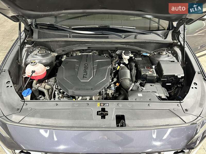 Внедорожник / Кроссовер Hyundai Santa FE 2021 в Киеве