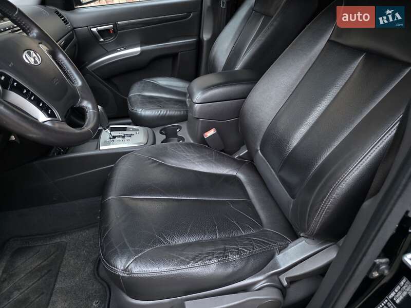 Внедорожник / Кроссовер Hyundai Santa FE 2011 в Луцке