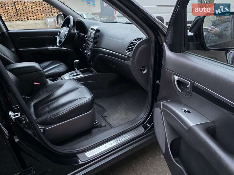 Внедорожник / Кроссовер Hyundai Santa FE 2011 в Луцке