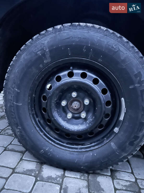 Внедорожник / Кроссовер Hyundai Santa FE 2004 в Тыврове