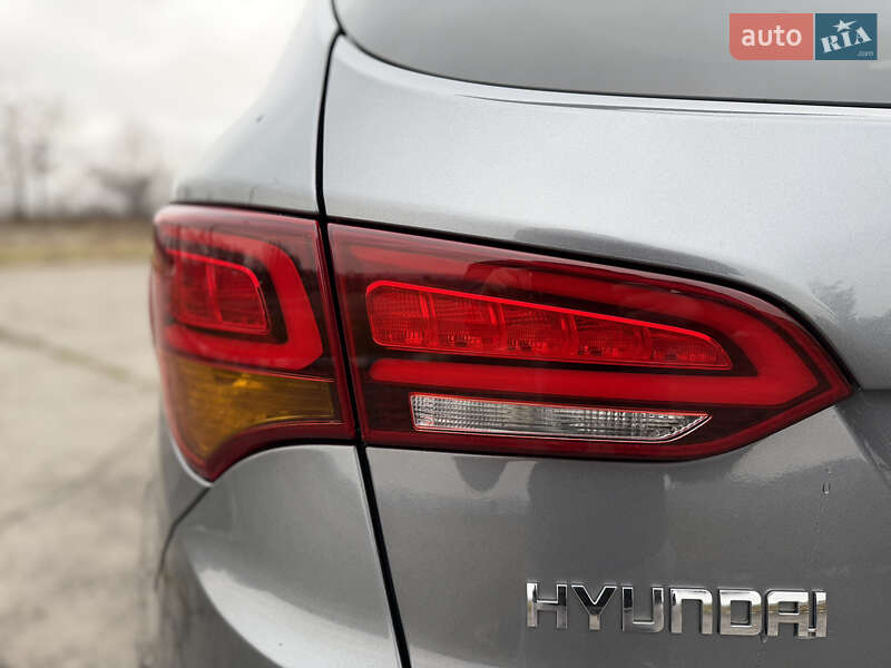 Внедорожник / Кроссовер Hyundai Santa FE 2016 в Радивилове фото 28 Внедорожник / Кроссовер Hyundai Santa FE 2016 в Радивилове