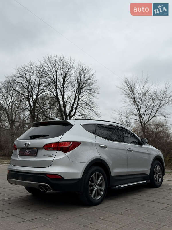 Внедорожник / Кроссовер Hyundai Santa FE 2013 в Запорожье