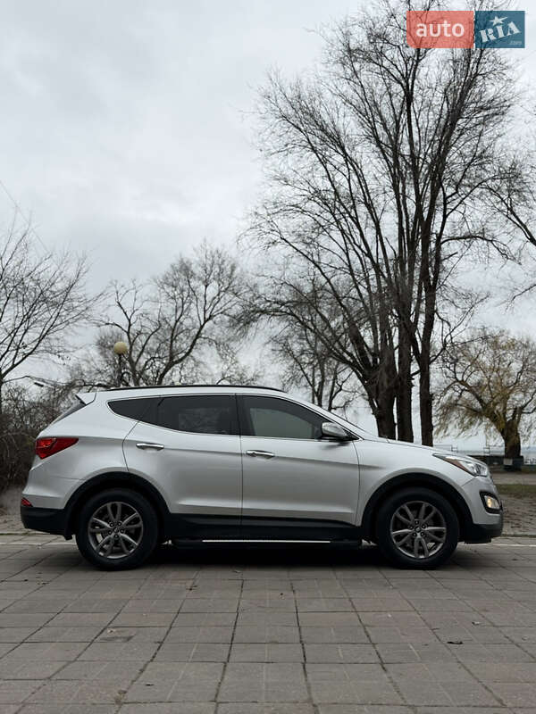 Внедорожник / Кроссовер Hyundai Santa FE 2013 в Запорожье