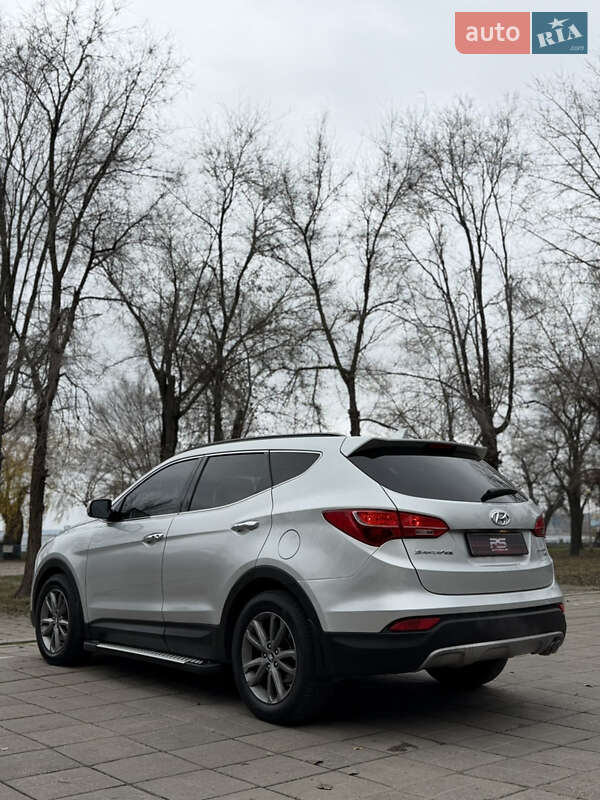 Внедорожник / Кроссовер Hyundai Santa FE 2013 в Запорожье