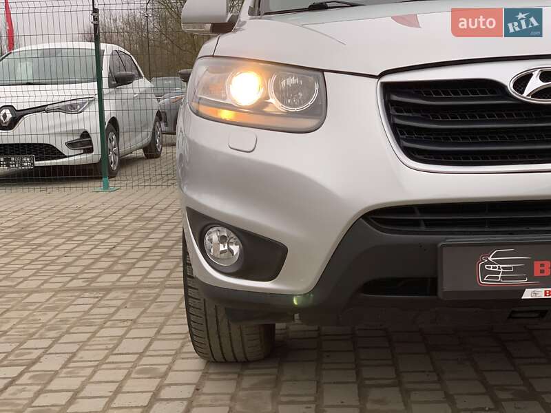 Внедорожник / Кроссовер Hyundai Santa FE 2011 в Бердичеве