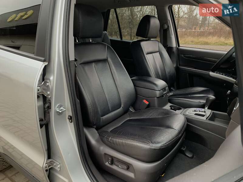 Внедорожник / Кроссовер Hyundai Santa FE 2011 в Бердичеве