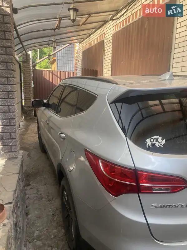 Hyundai Santa FE