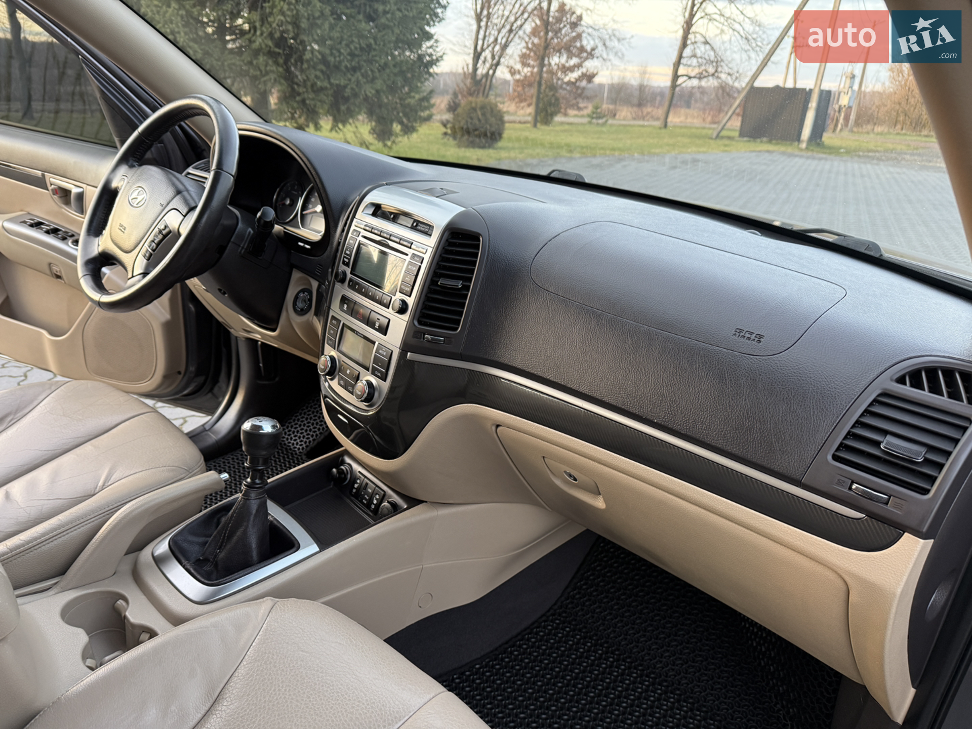 2011 Hyundai Santa Fe - мініатюра 23