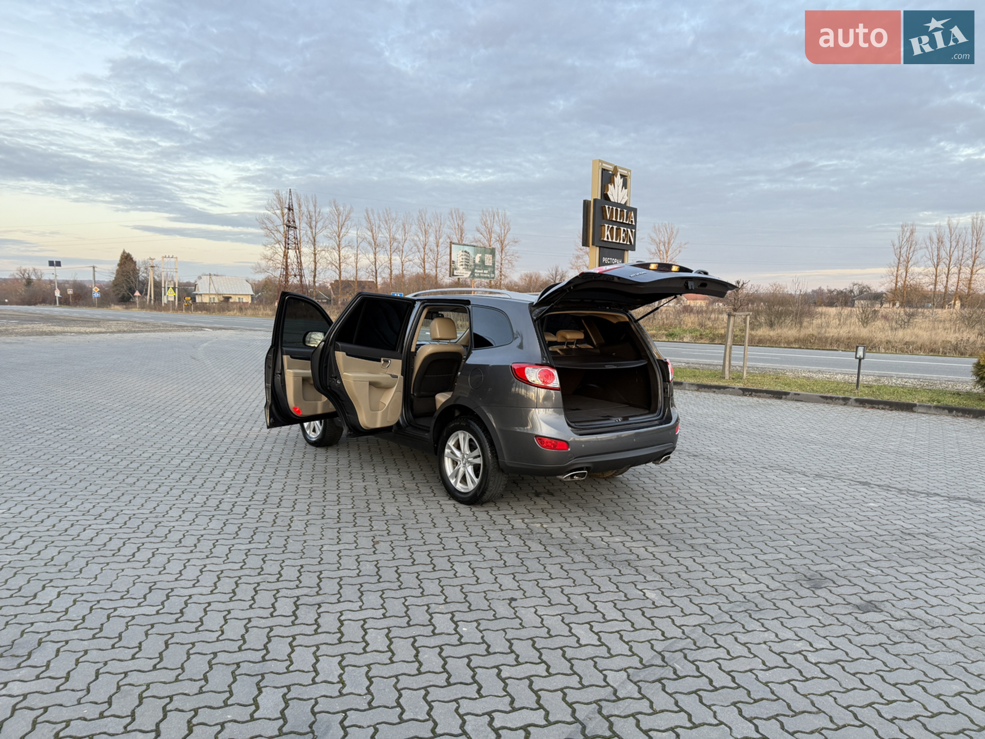 2011 Hyundai Santa Fe - мініатюра 34