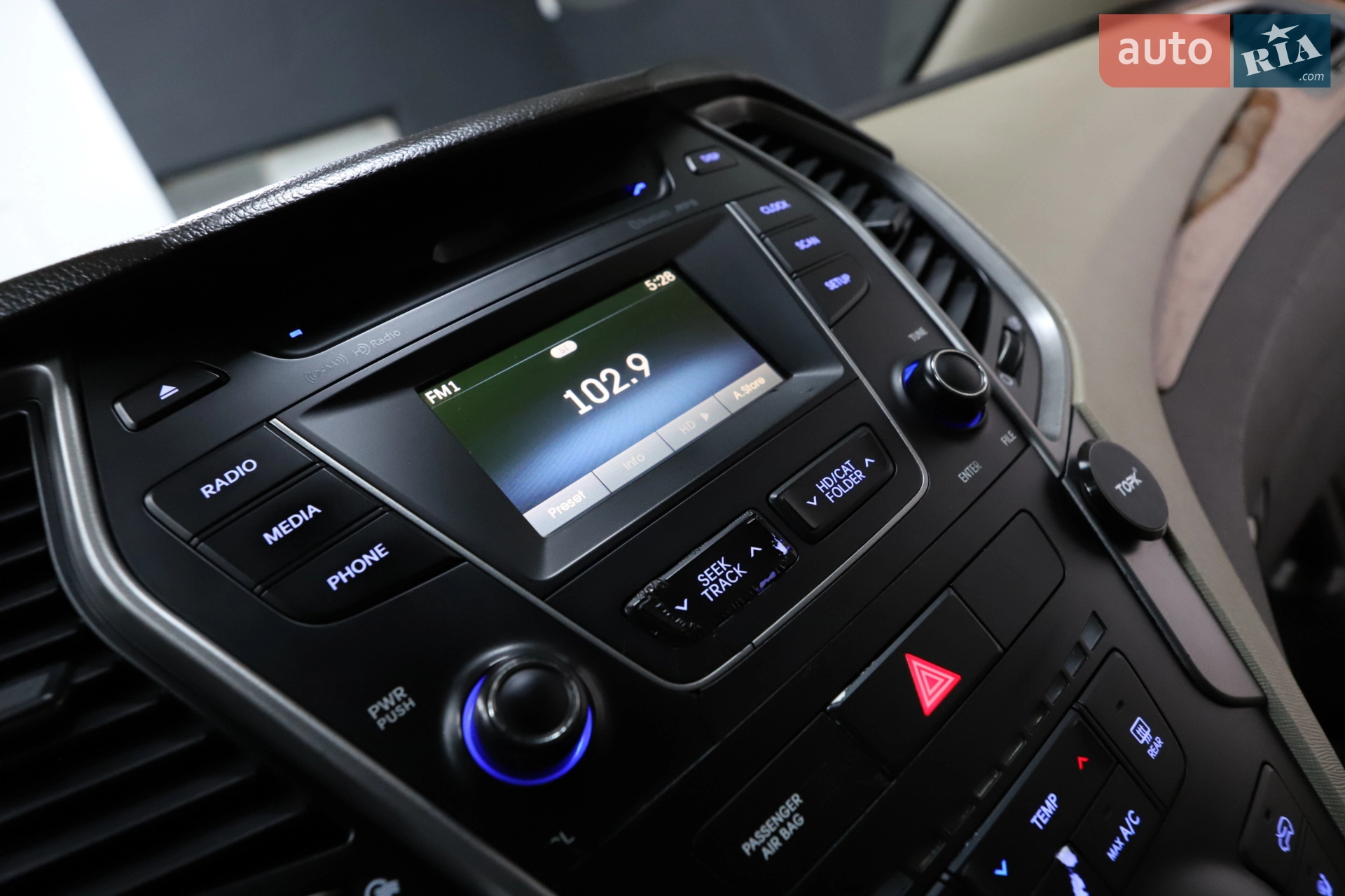 2015 Hyundai Santa Fe - мініатюра 108
