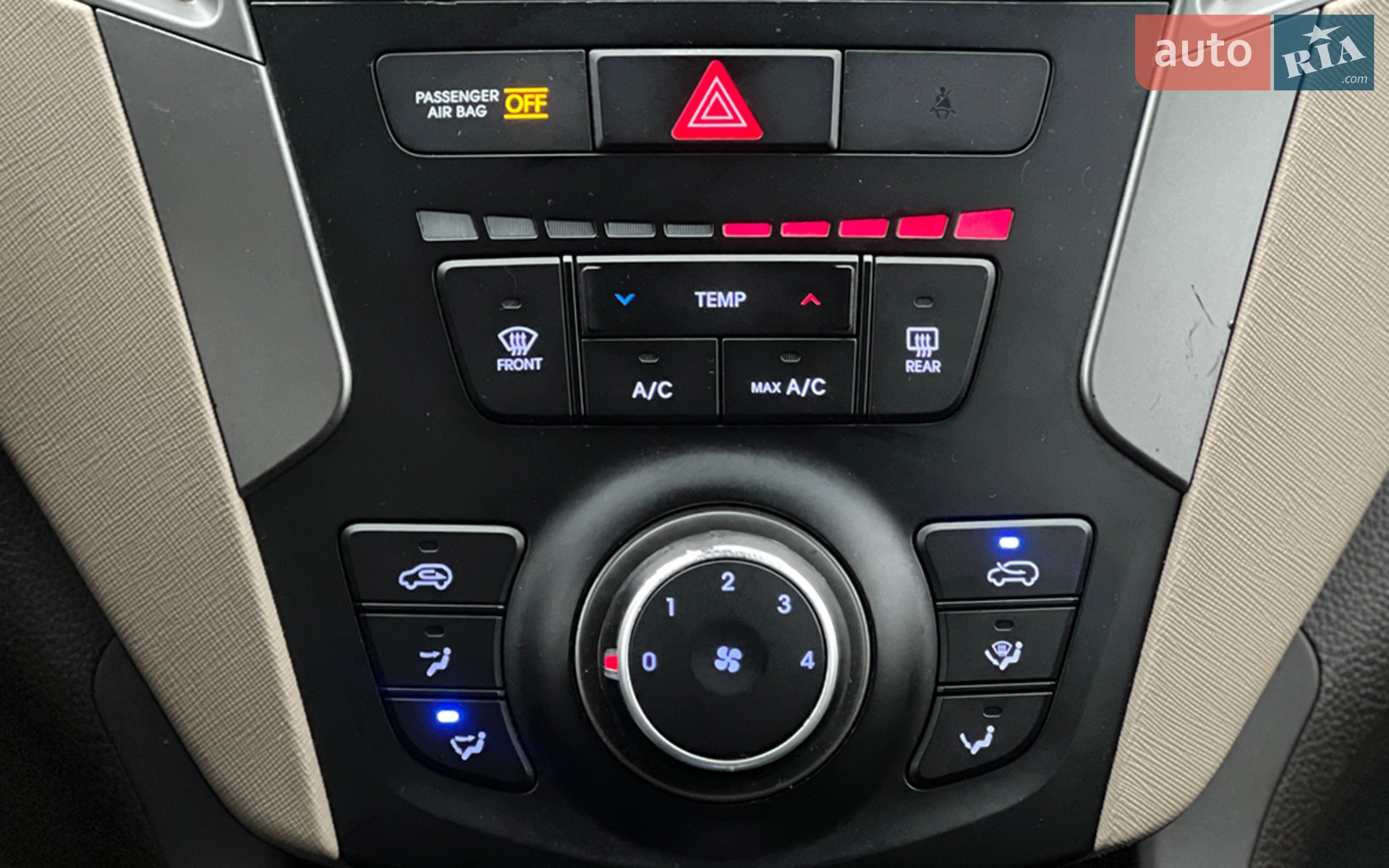2016 Hyundai Santa Fe - мініатюра 12