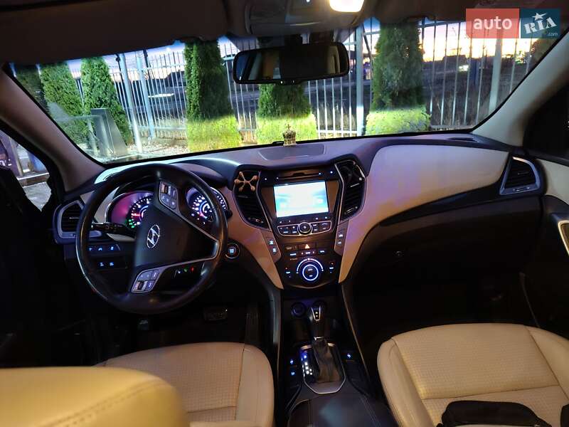 Внедорожник / Кроссовер Hyundai Santa FE 2014 в Ровно