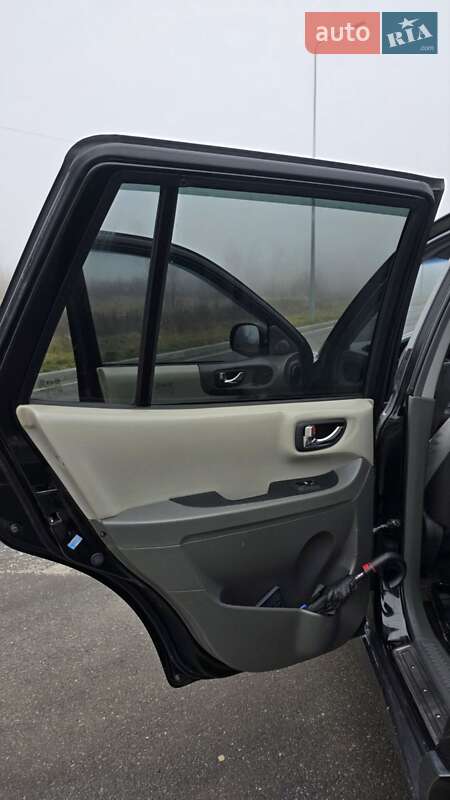 Внедорожник / Кроссовер Hyundai Santa FE 2004 в Хмельницком