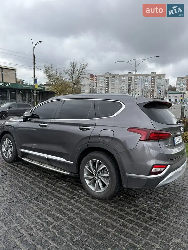 Hyundai Santa FE 2019 VIN KMHS281BBLU199802 фото оголошення 4 з 74