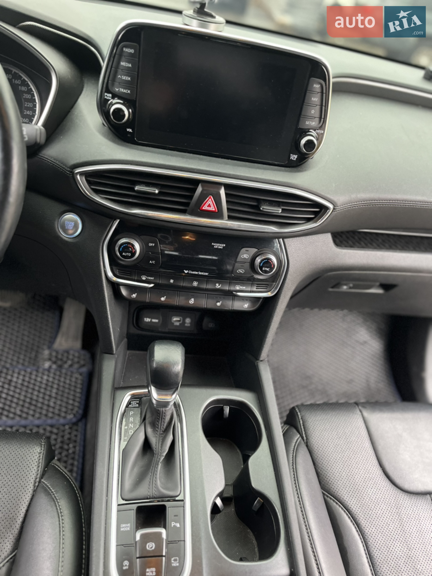 2019 Hyundai Santa Fe - мініатюра 15