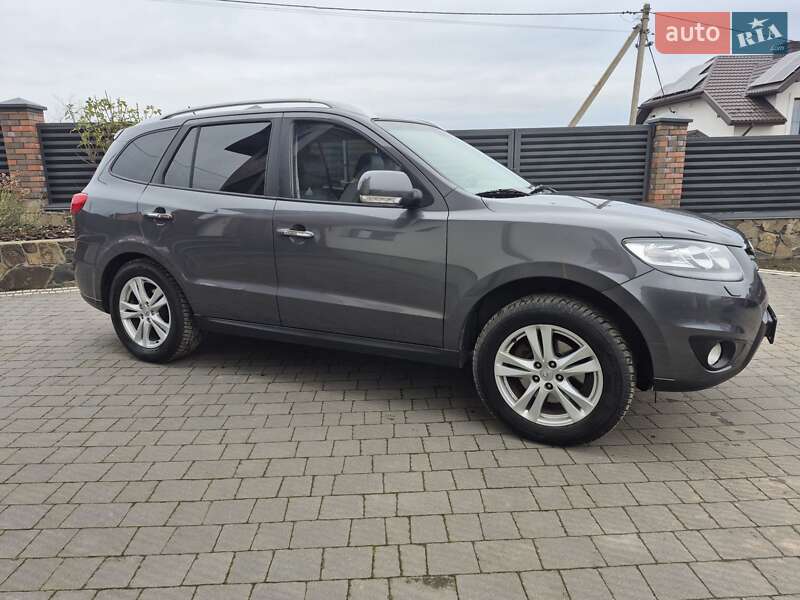 Позашляховик / Кросовер Hyundai Santa FE 2010 в Луцьку