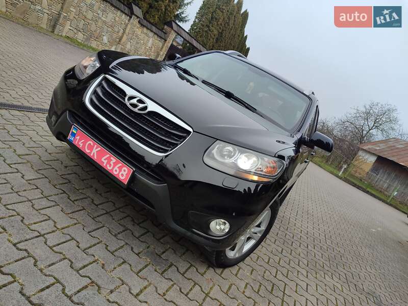 Позашляховик / Кросовер Hyundai Santa FE 2010 в Івано-Франківську